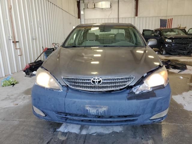 2004 Toyota Camry LE