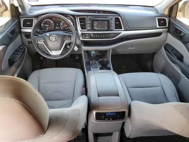 2015 Toyota Highlander LE