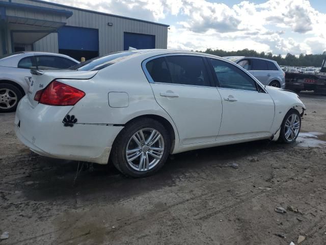 2015 Infiniti Q40