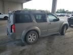 2005 Nissan Pathfinder LE