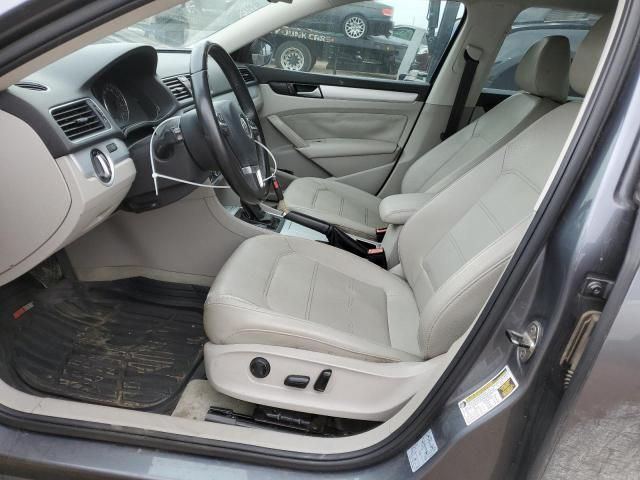 2012 Volkswagen Passat SE