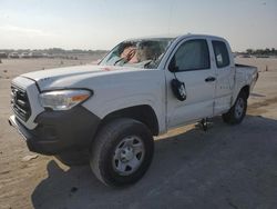 Salvage cars for sale from Copart Chicago: 2017 Toyota Tacoma Access Cab