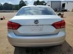 2014 Volkswagen Passat SE