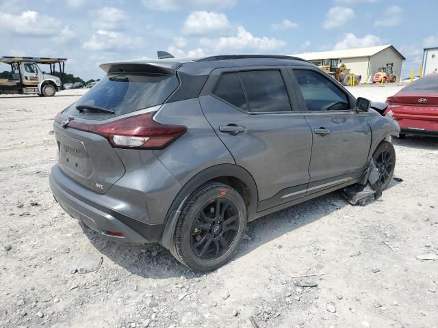 2022 Nissan Kicks SR