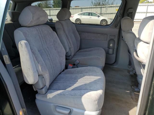 1999 Toyota Sienna LE