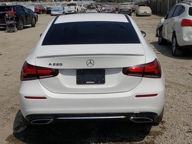 2019 Mercedes-Benz A 220