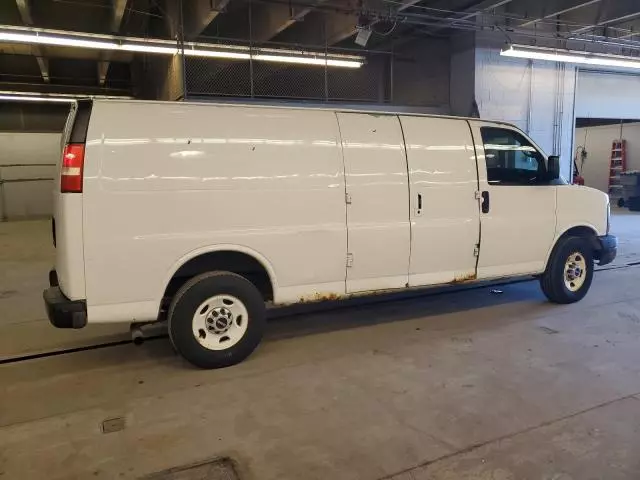 2011 GMC Savana G2500