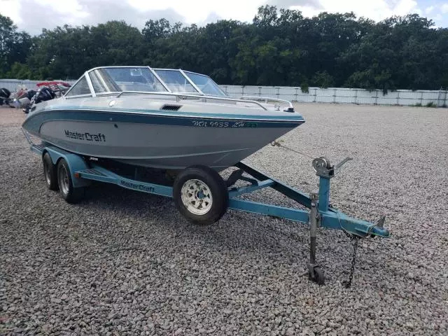 1989 Mastercraft Craft Boat