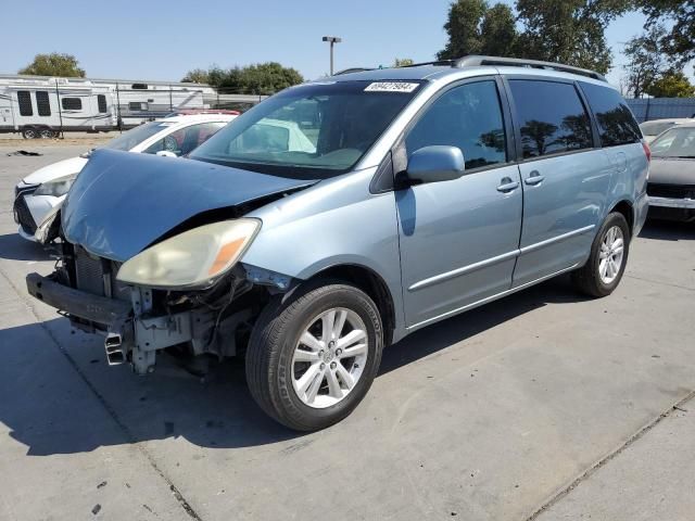 2005 Toyota Sienna XLE