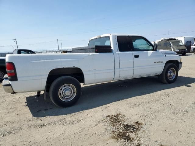 2000 Dodge RAM 2500