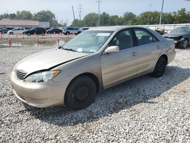 2005 Toyota Camry LE