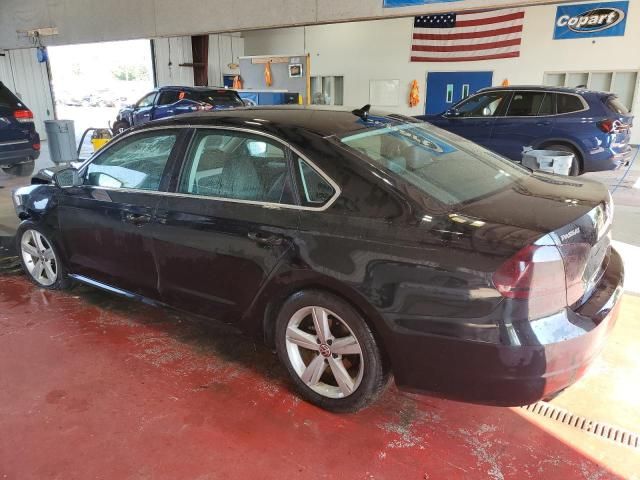 2013 Volkswagen Passat SE