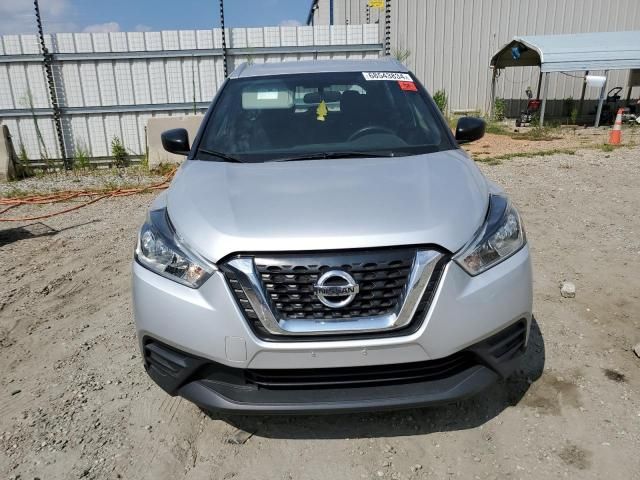 2019 Nissan Kicks S