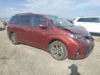 2019 Toyota Sienna SE