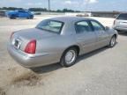 2000 Lincoln Town Car Executive