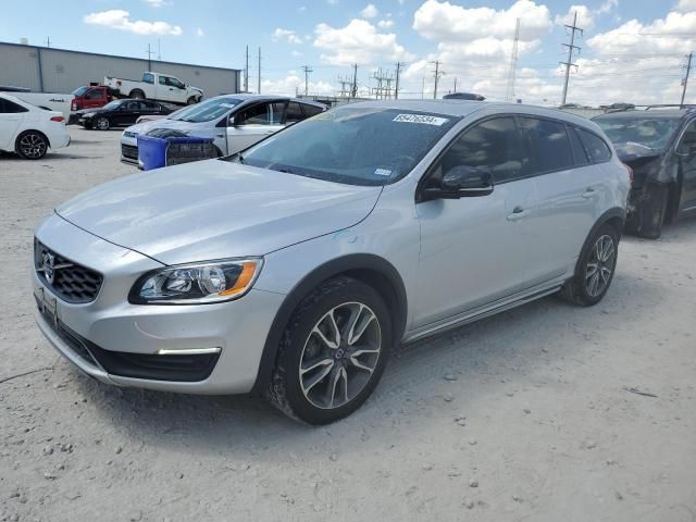 2018 Volvo V60 Cross Country Premier