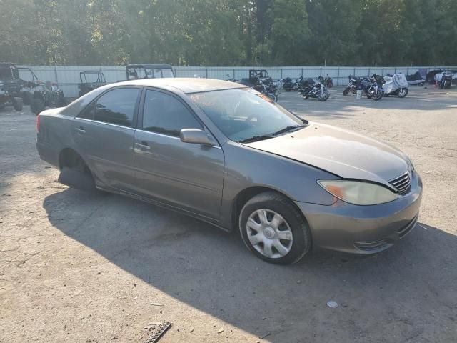 2004 Toyota Camry LE