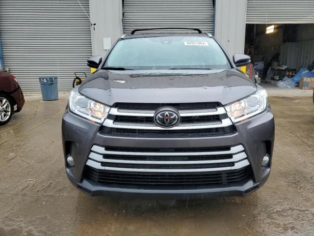 2018 Toyota Highlander SE