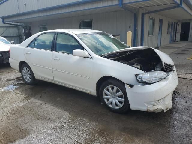 2005 Toyota Camry LE