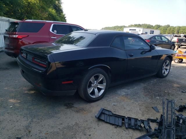 2015 Dodge Challenger SXT