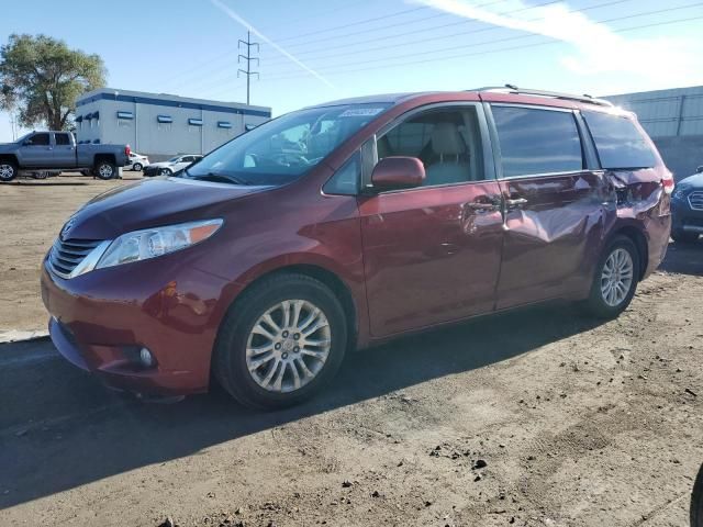 2012 Toyota Sienna XLE