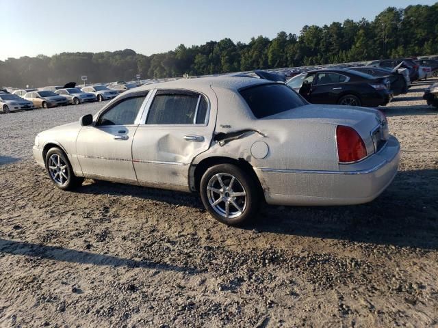 2006 Lincoln Town Car Signature Limited