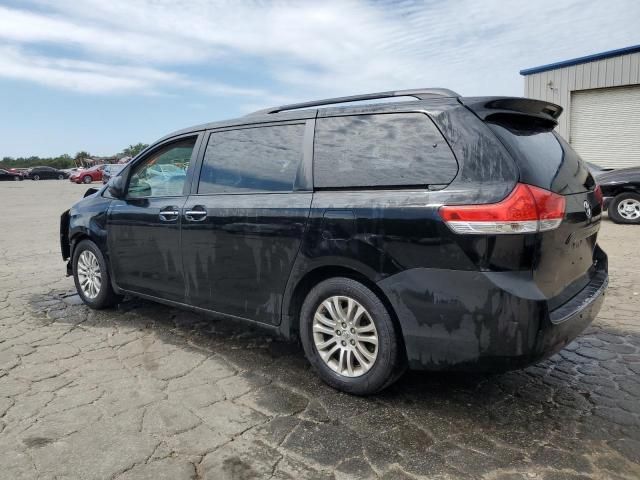 2014 Toyota Sienna XLE