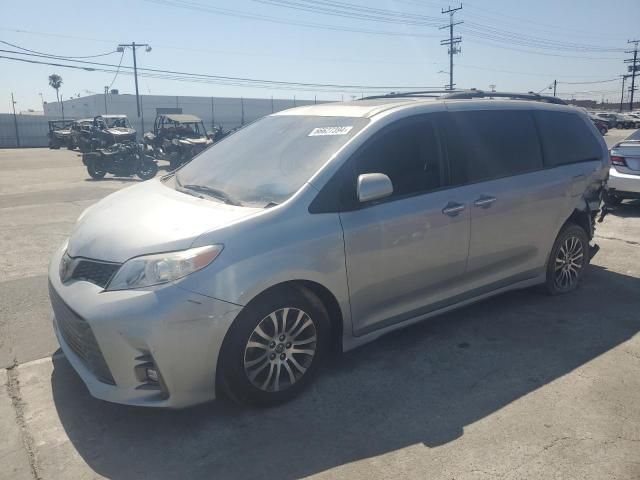 2019 Toyota Sienna XLE