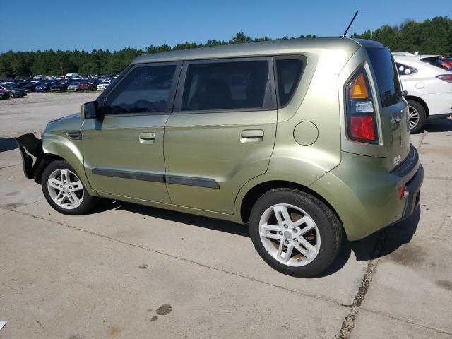 2010 KIA Soul +