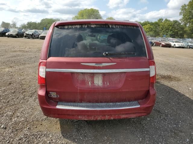 2016 Chrysler Town & Country Touring