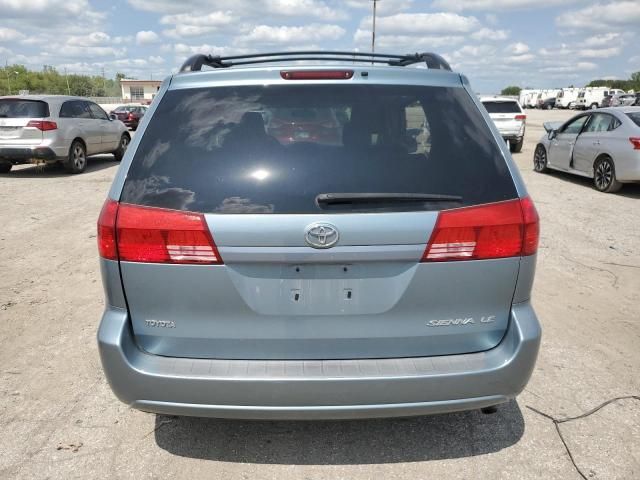 2004 Toyota Sienna CE