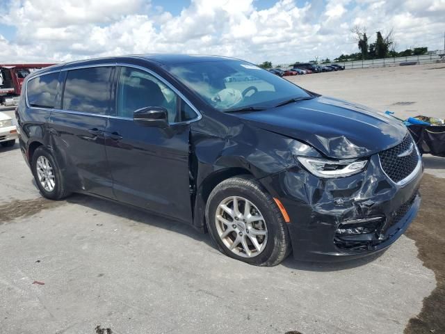 2023 Chrysler Pacifica Touring