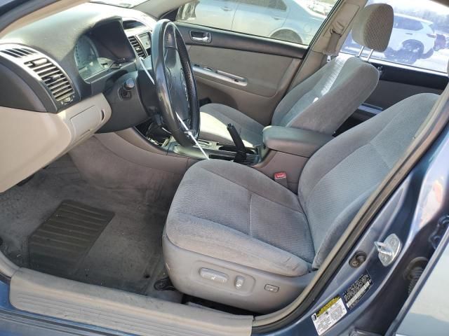 2004 Toyota Camry LE