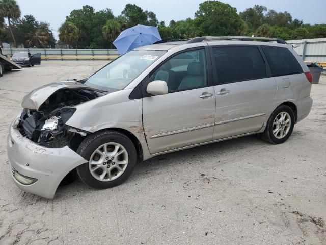 2004 Toyota Sienna XLE