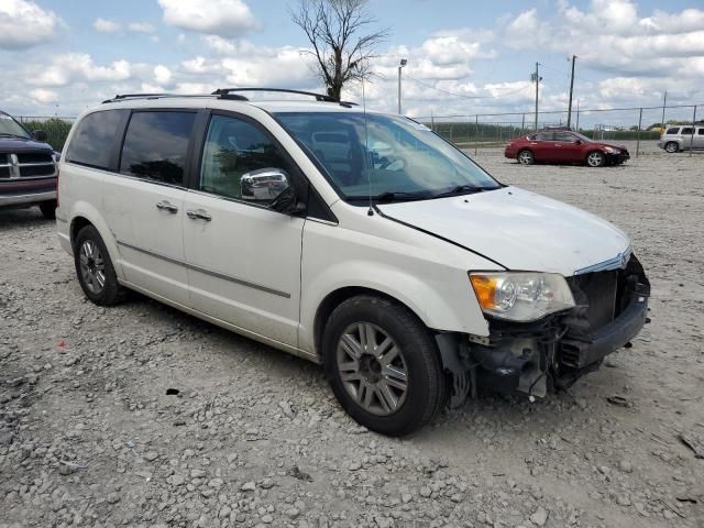 2010 Chrysler Town & Country Limited