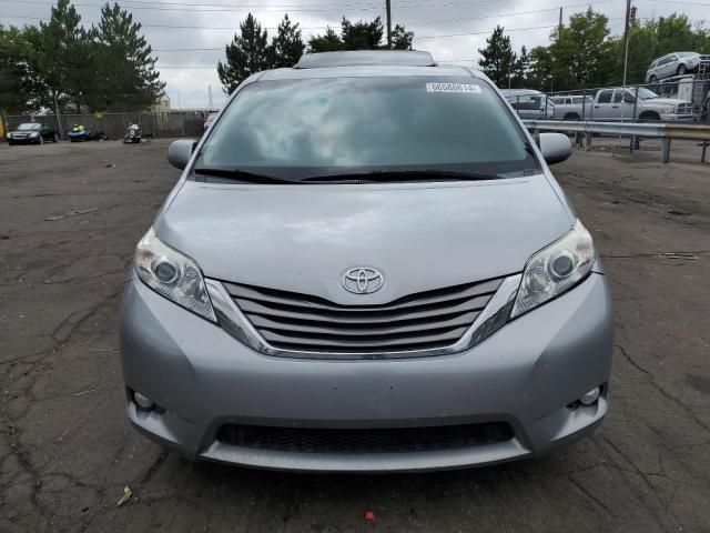 2015 Toyota Sienna XLE