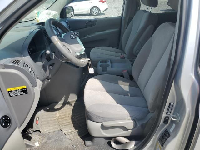 2011 KIA Sedona LX