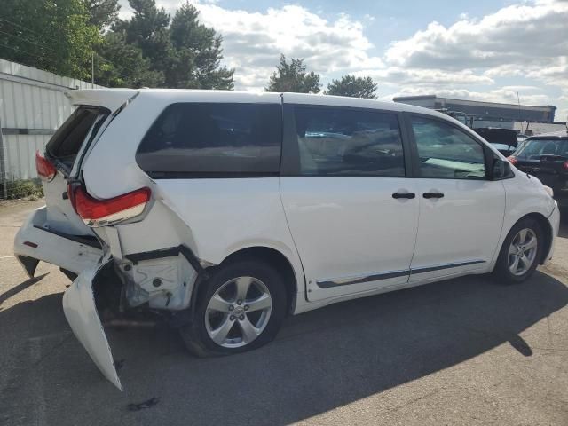 2012 Toyota Sienna