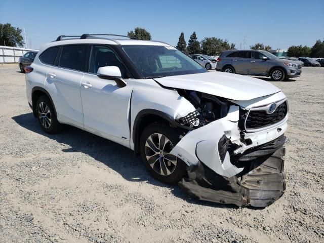 2023 Toyota Highlander Hybrid XLE