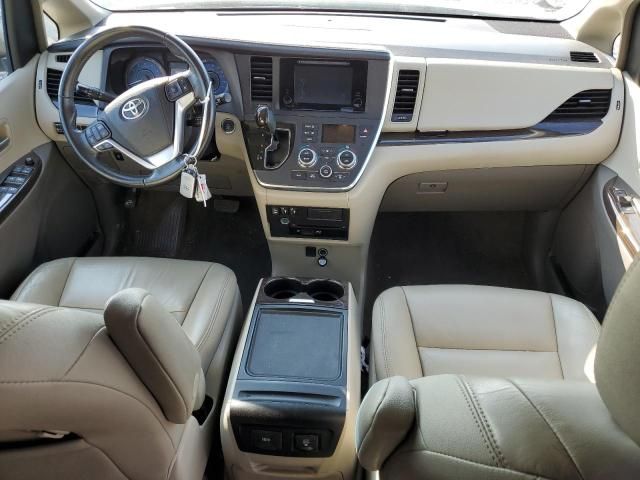 2015 Toyota Sienna XLE