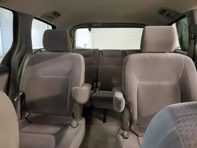 2006 Toyota Sienna CE