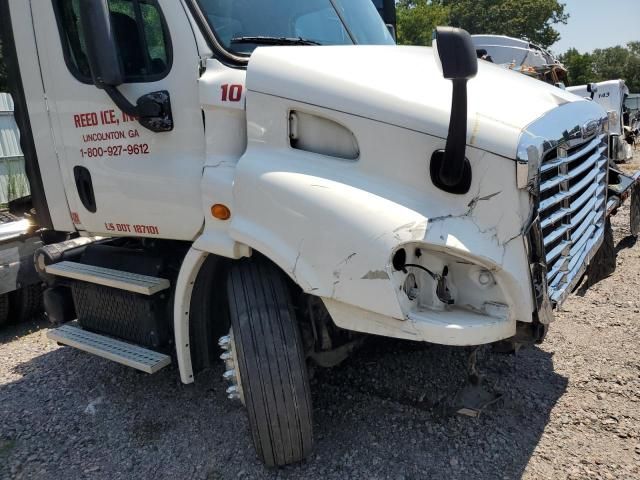 2014 Freightliner Cascadia 113