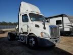 2011 Freightliner Cascadia 113