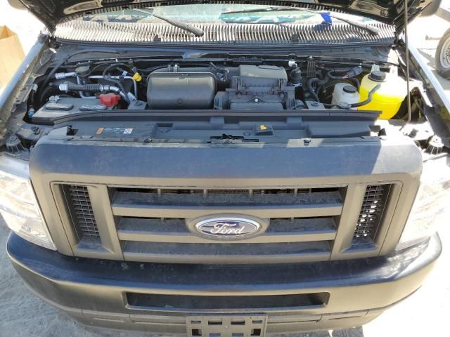 2024 Ford Econoline E350 Super Duty Cutaway Van