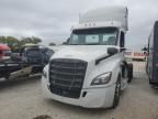 2020 Freightliner Cascadia 126