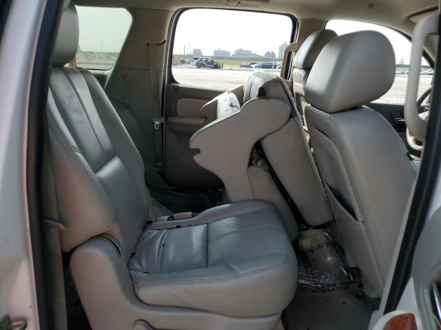 2011 Chevrolet Suburban C1500 LT