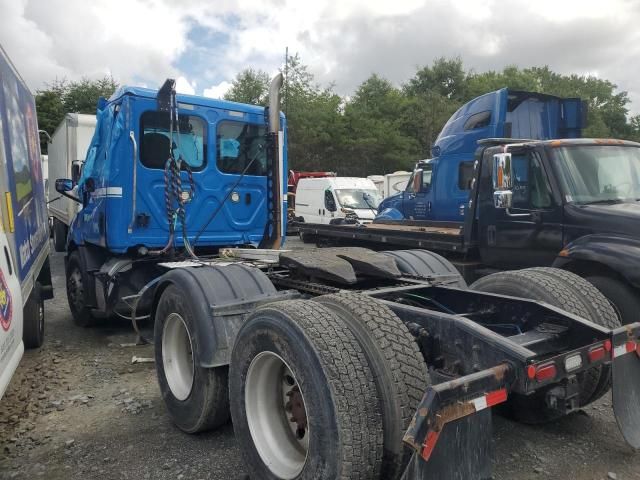 2019 Freightliner Cascadia 116