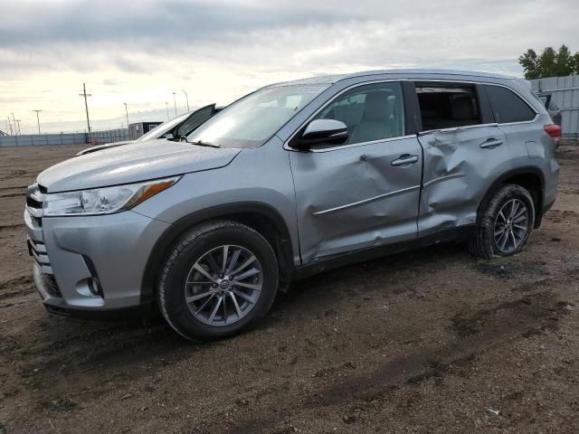 2019 Toyota Highlander SE