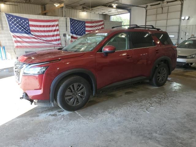 2022 Nissan Pathfinder SV