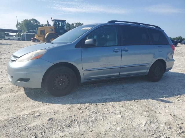 2010 Toyota Sienna CE